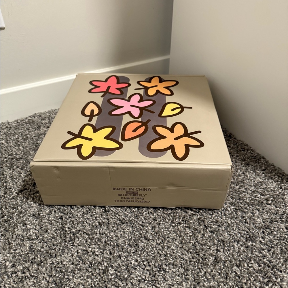 Pusheen Box- Fall 2017 - Picture 4 of 4